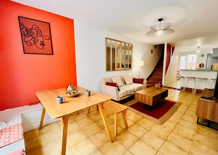 Apartment Maison Au Coeur Du Vieux-port De *