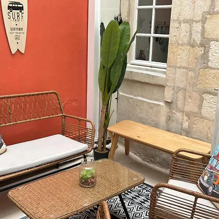 Maison Dans Le Vieux Port Apartment *