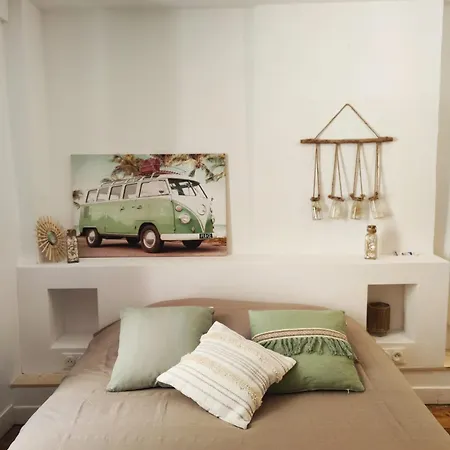 Appartement Maison Au Coeur Du Vieux-port De La Rochelle (Charente-Maritime)