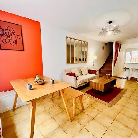 Apartament Maison Au Coeur Du Vieux-port De *
