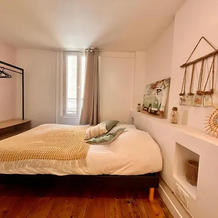 Appartement Maison Au Coeur Du Vieux-port De La Rochelle (Charente-Maritime)